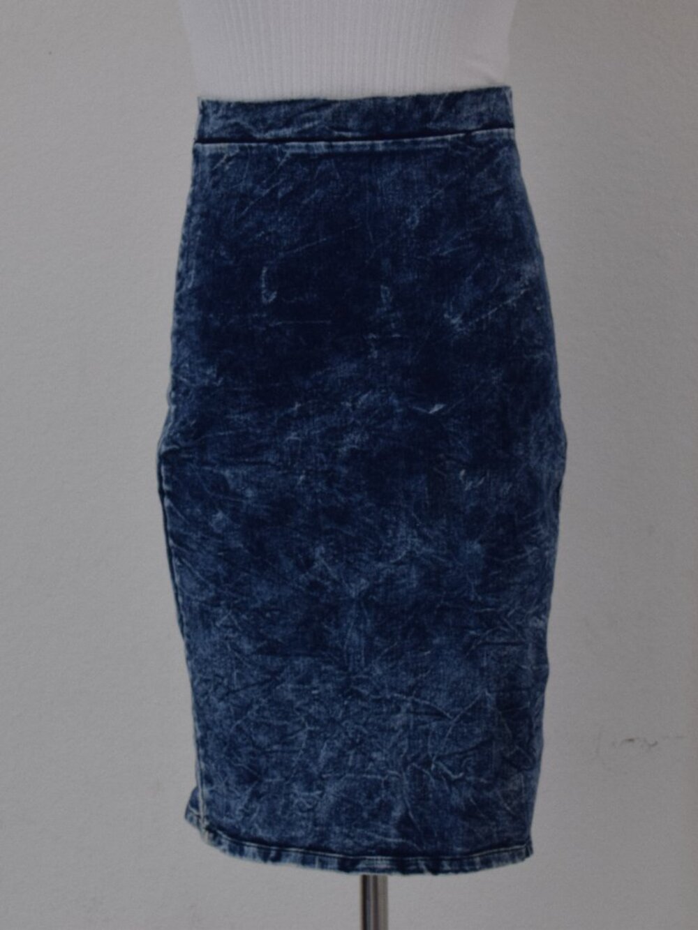 Vintage 80s‎ High Waisted Acid Wash Pencil Skirt size | 26 waist